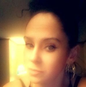 Meet your Posher, Tonya